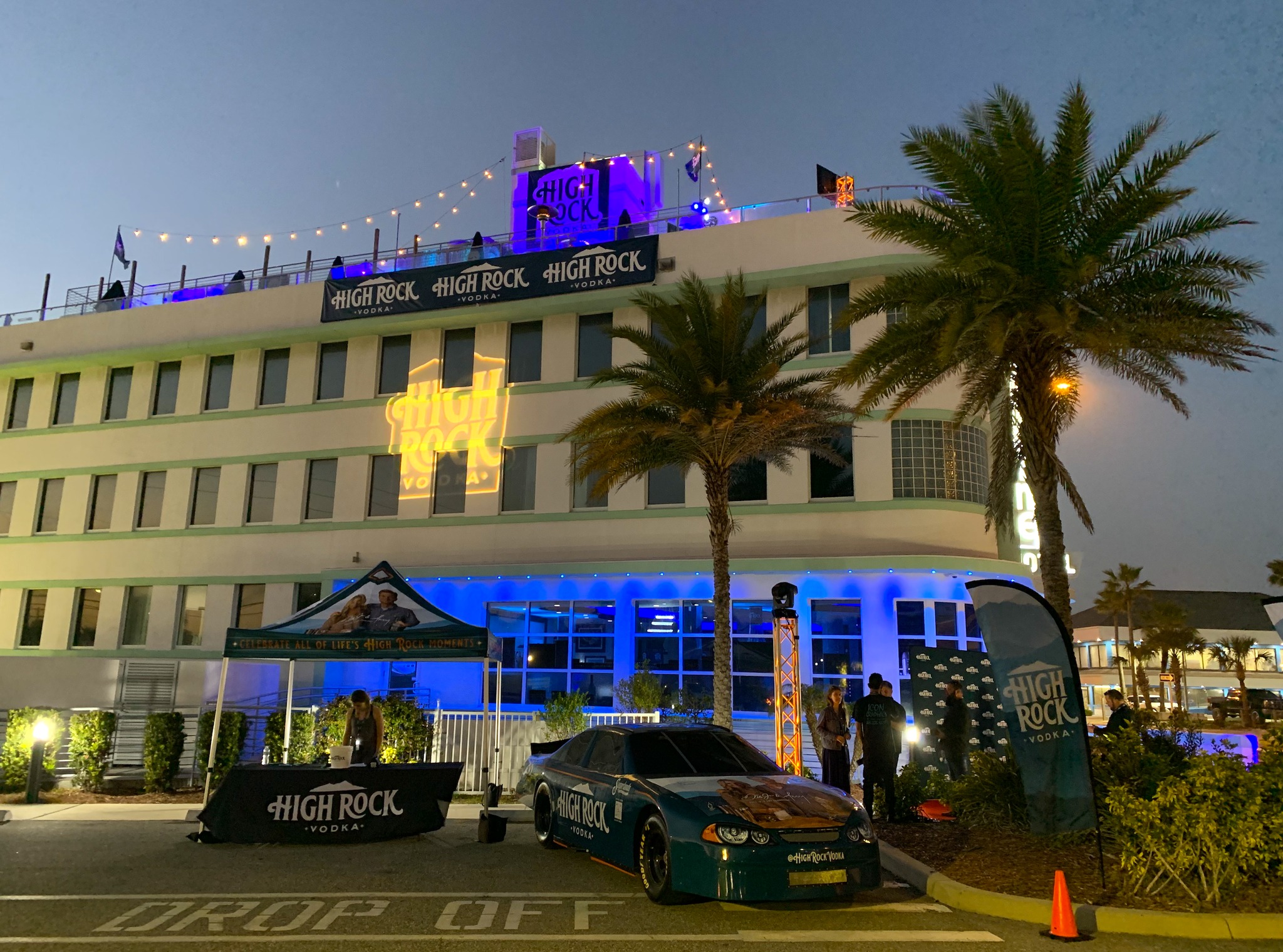 aXis Pro - Corporate Production